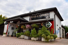 Penzion-Bar Sandra, Bělkovice-Lašťany